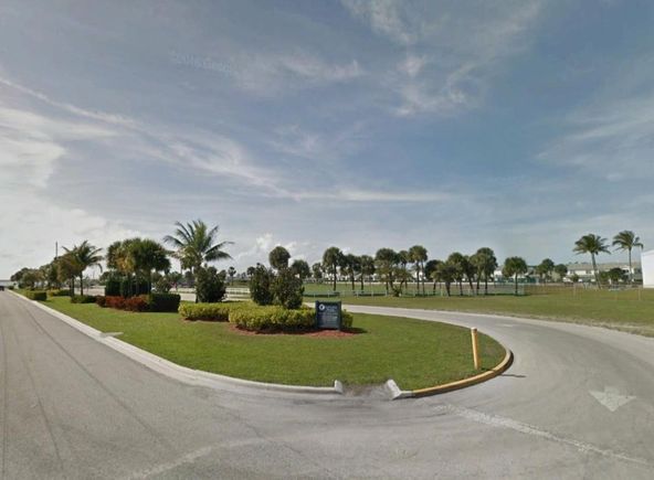 1521 S Ocean Dr, Fort Pierce, FL 34949